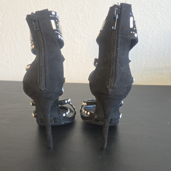 Chic Black Strappy Heels with Studded Details - Picture 4 of 10